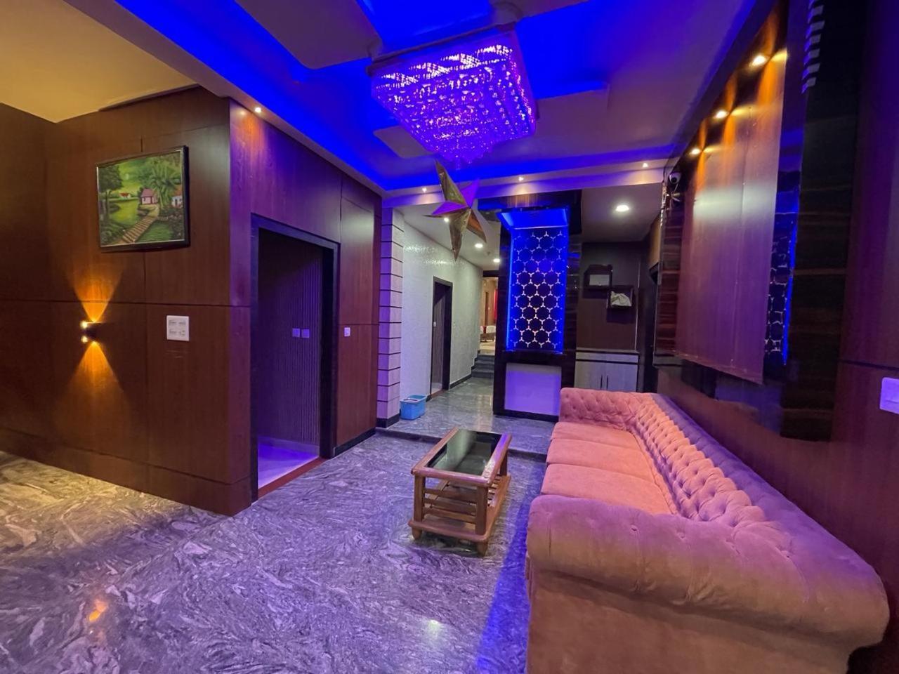 Siddhant Palace 3*