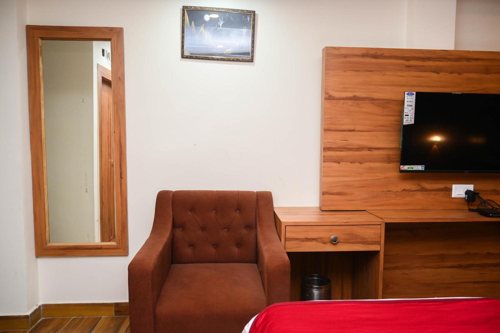 Siddhant Palace Hotel 3*
